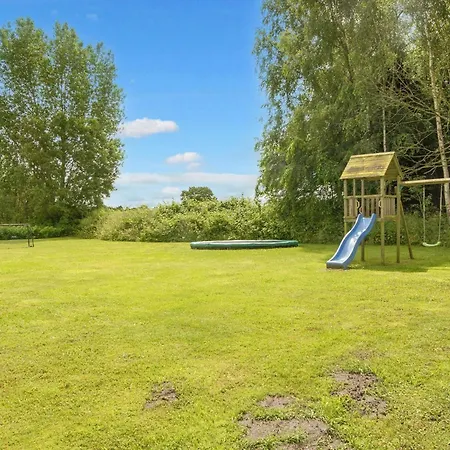 Luxury Pool House Near - By Traum Dom wakacyjny *