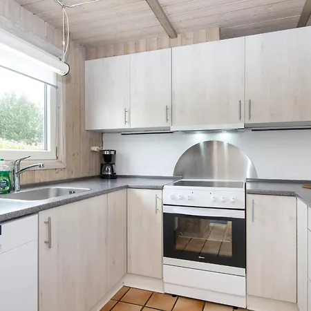 Nyaraló Luxury Pool House Near Nordborg
